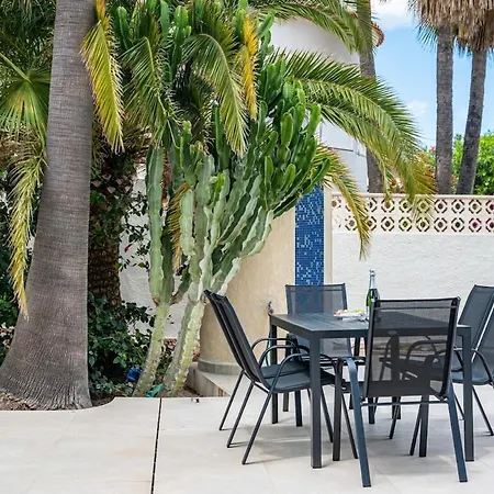 Dom wakacyjny Casa Clemence, Private Pool, By Theka Services